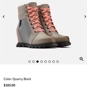 NWT Joan of Arctic Wedge III Lexie Boot